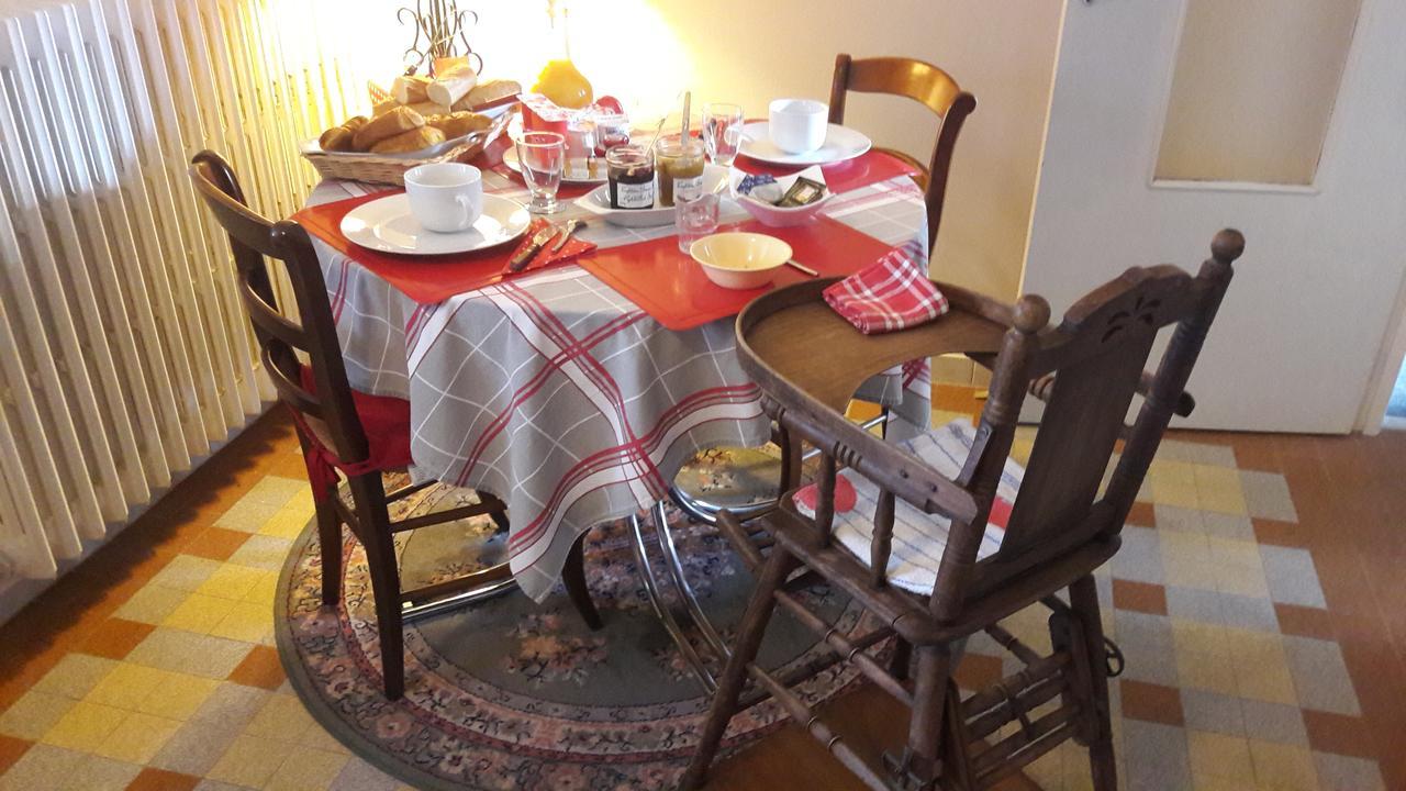 Suite Sainte Anne Beaumont-sur-Sarthe Стая снимка